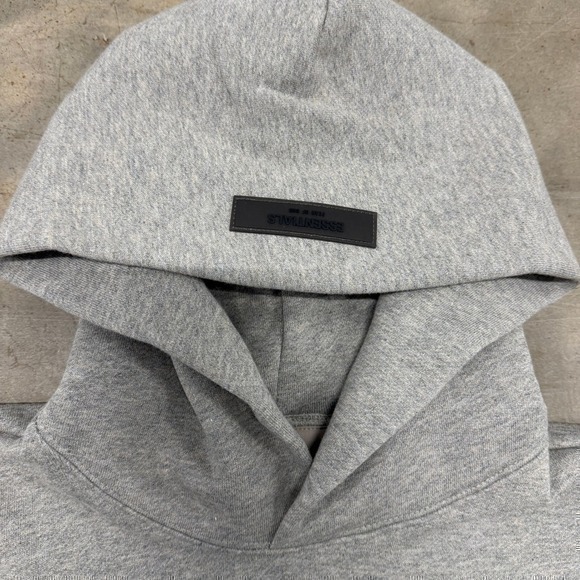 Fear of God Essentials SS22 'Dark Oatmeal' Hoodie Size L - Picture 6 of 7